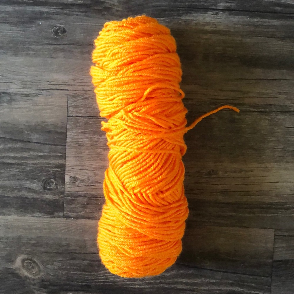 4-Pack Bundle of Yarn - Picture 6 of 7